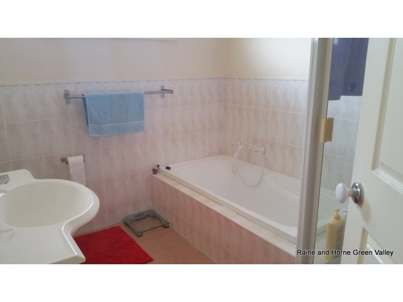 8/111 Station Street, Fairfield Heights NSW 2165