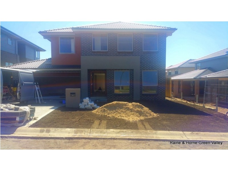 10 Wilkins Street, Middleton Grange NSW 2171