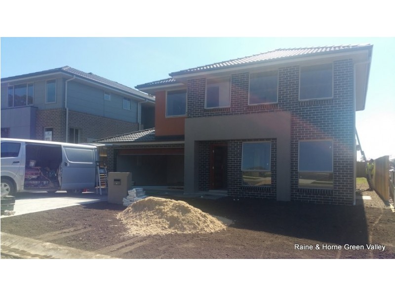 10 Wilkins Street, Middleton Grange NSW 2171