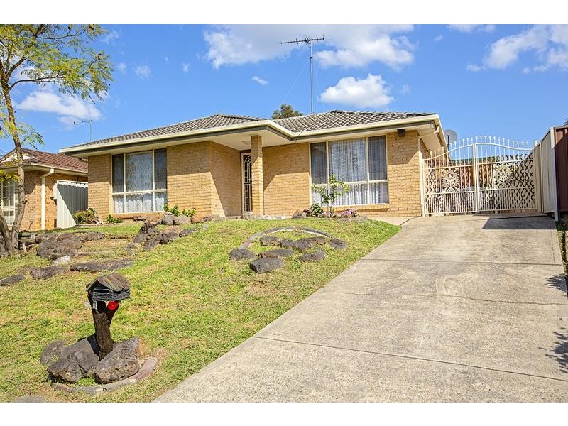 13 Coquet Way, Green Valley NSW 2168