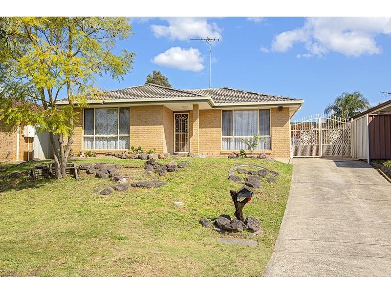 13 Coquet Way, Green Valley NSW 2168