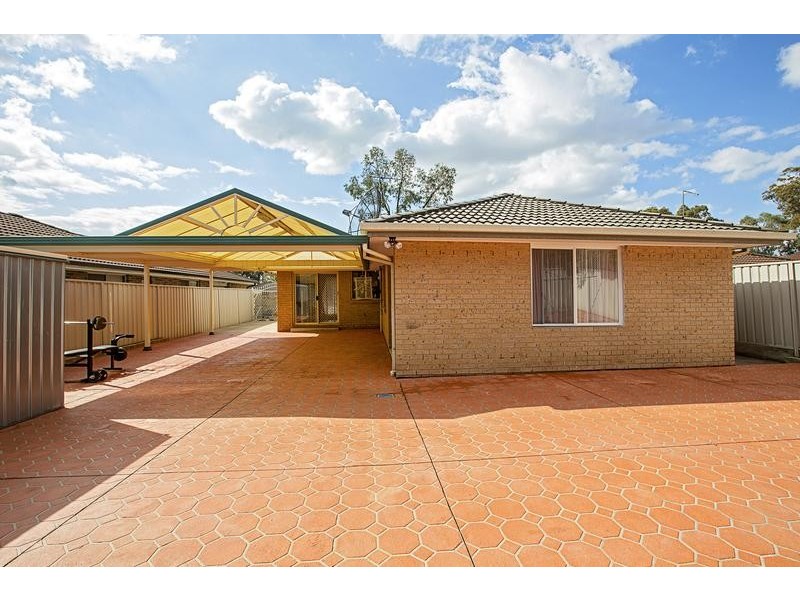 13 Coquet Way, Green Valley NSW 2168
