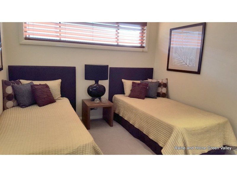 39 Moffatt Street, Oran Park NSW 2570