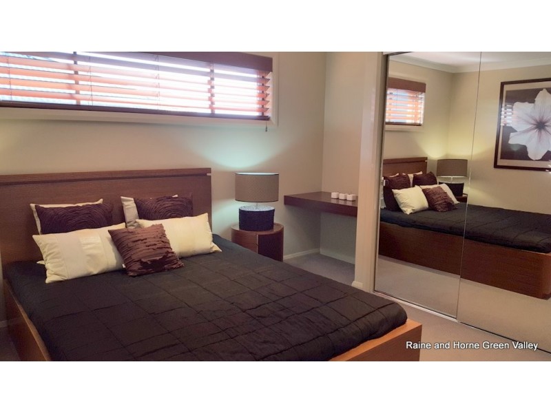 39 Moffatt Street, Oran Park NSW 2570