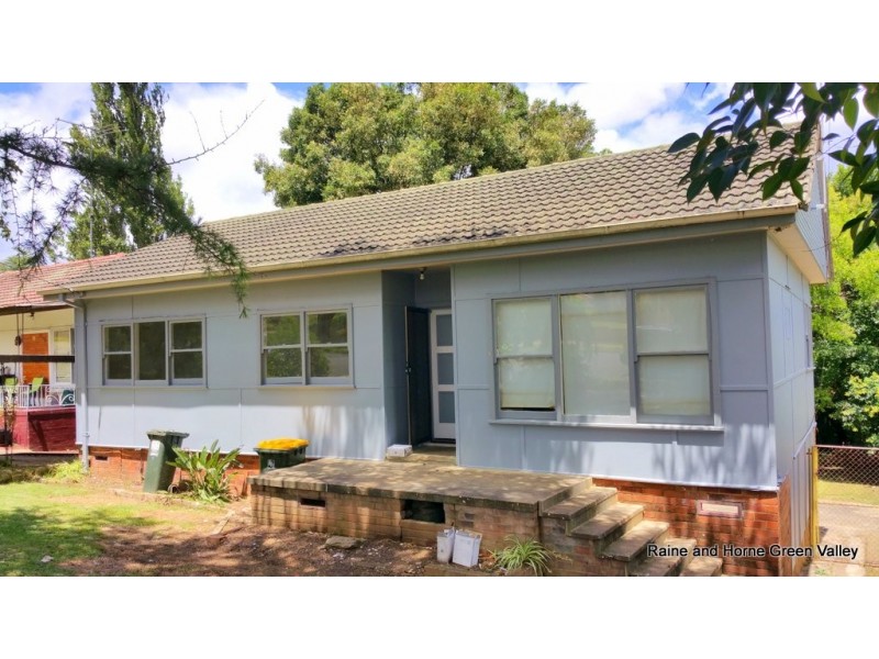 19 Sturt Street, Campbelltown NSW 2560