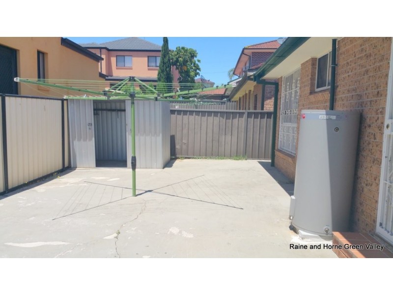 74 Currawong Street, Green Valley NSW 2168