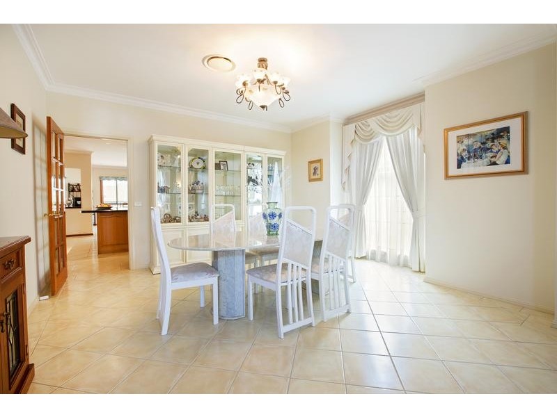 2 Helena Road, Cecil Hills NSW 2171