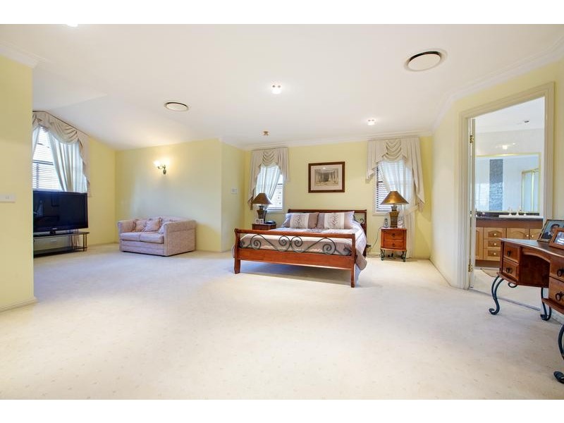 2 Helena Road, Cecil Hills NSW 2171