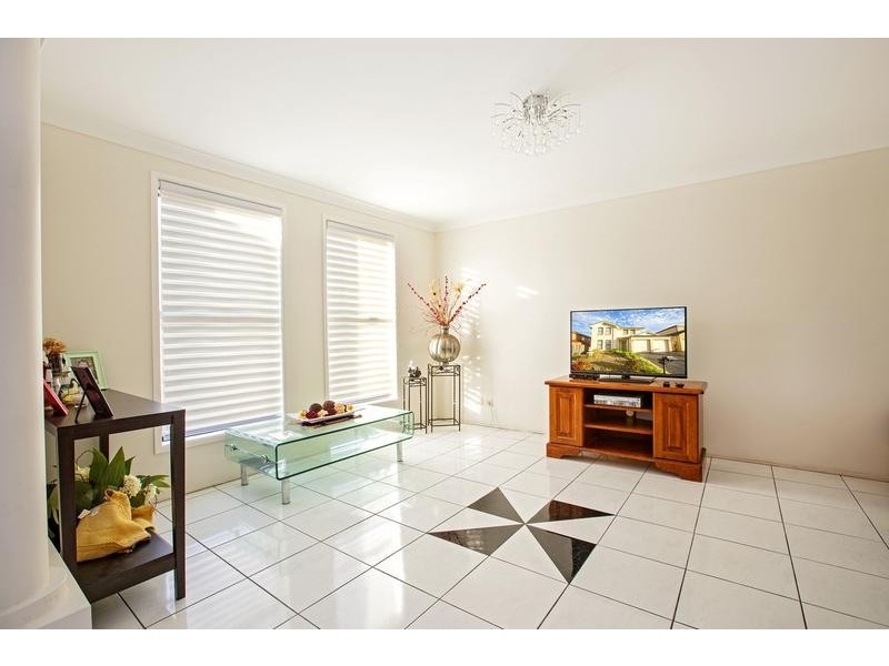 10 Prout Street, West Hoxton NSW 2171