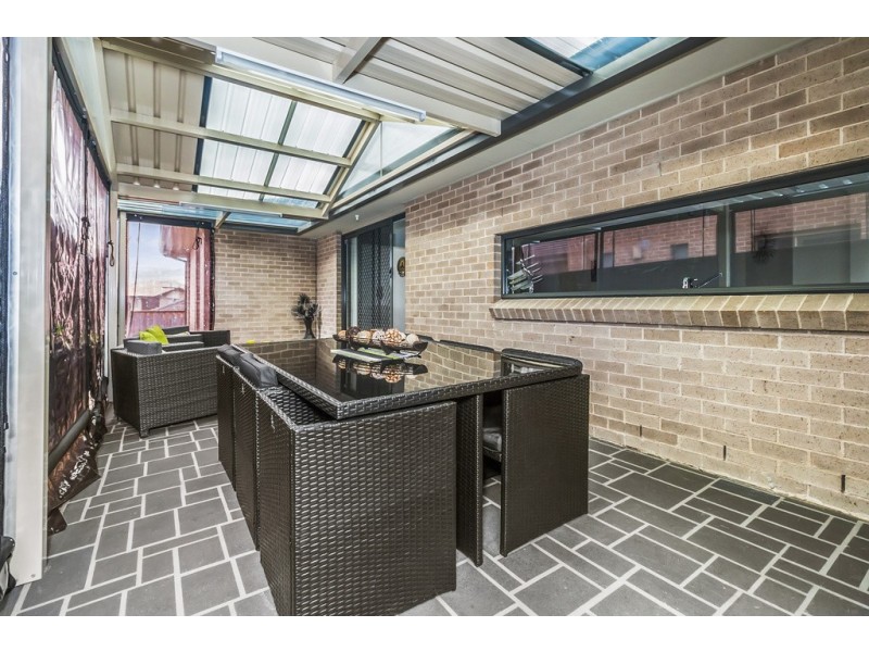 21 Stanley Avenue, Middleton Grange NSW 2171