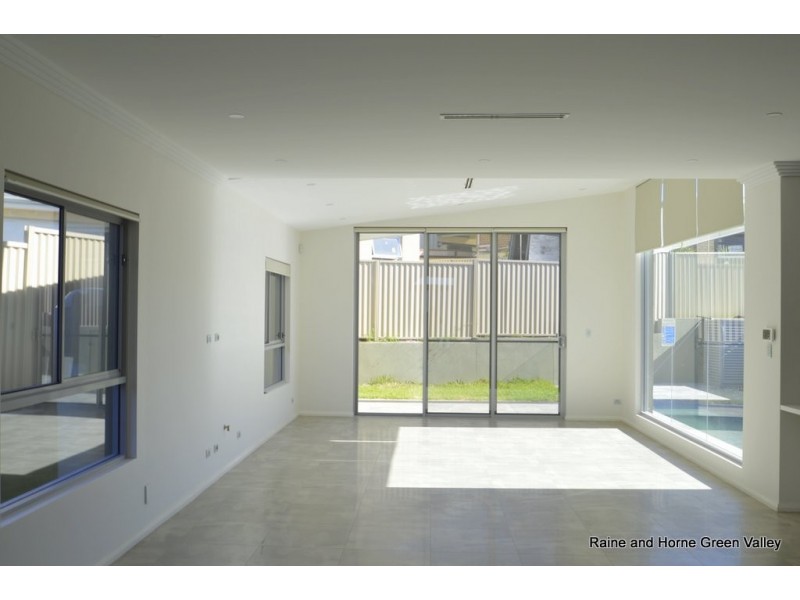 83 Swan Road, Edensor Park NSW 2176