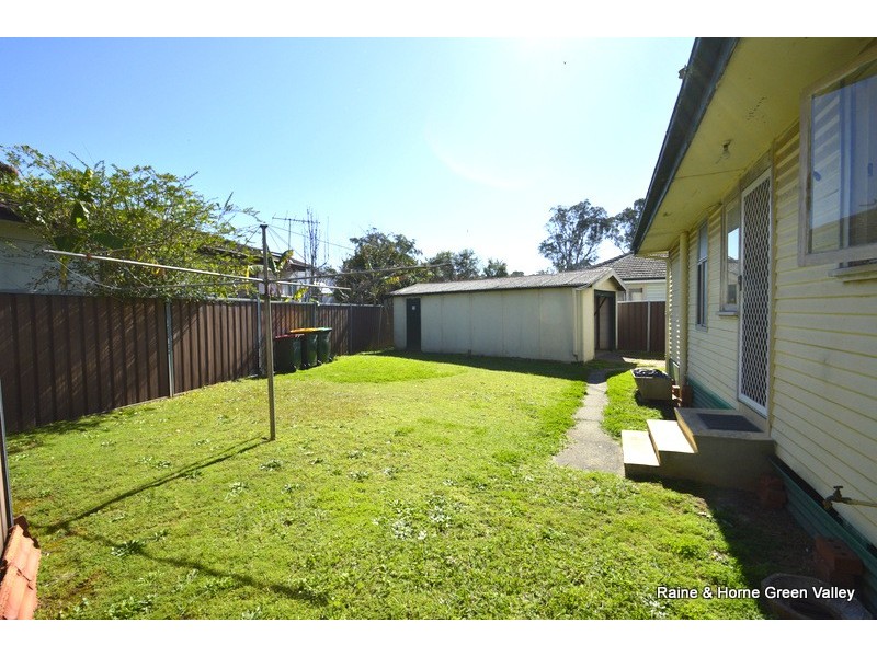 9 Permian Drive, Cartwright NSW 2168
