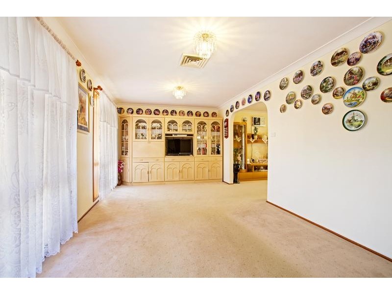 44 Coquet Way, Green Valley NSW 2168