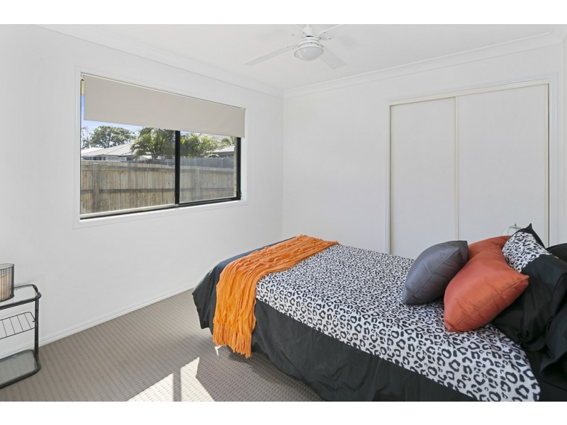 38 Pinewood Street, Wynnum West QLD 4178