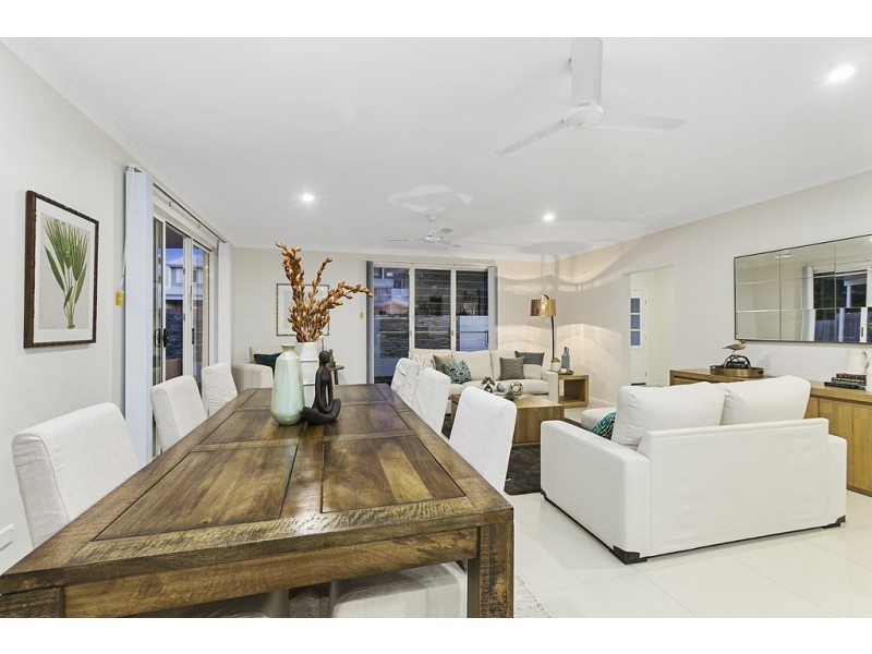 6 Arthur Street, Ormiston QLD 4160