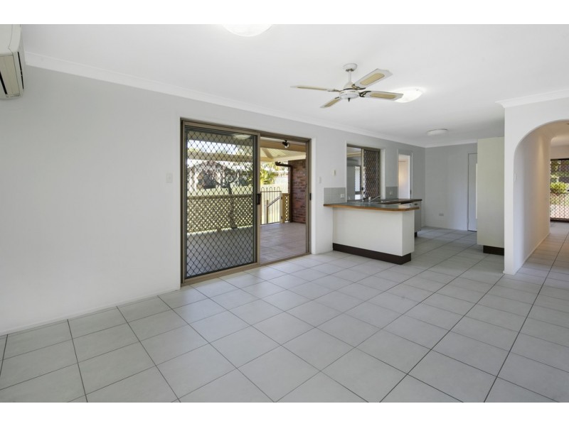 69 Spoonbill Street, Birkdale QLD 4159