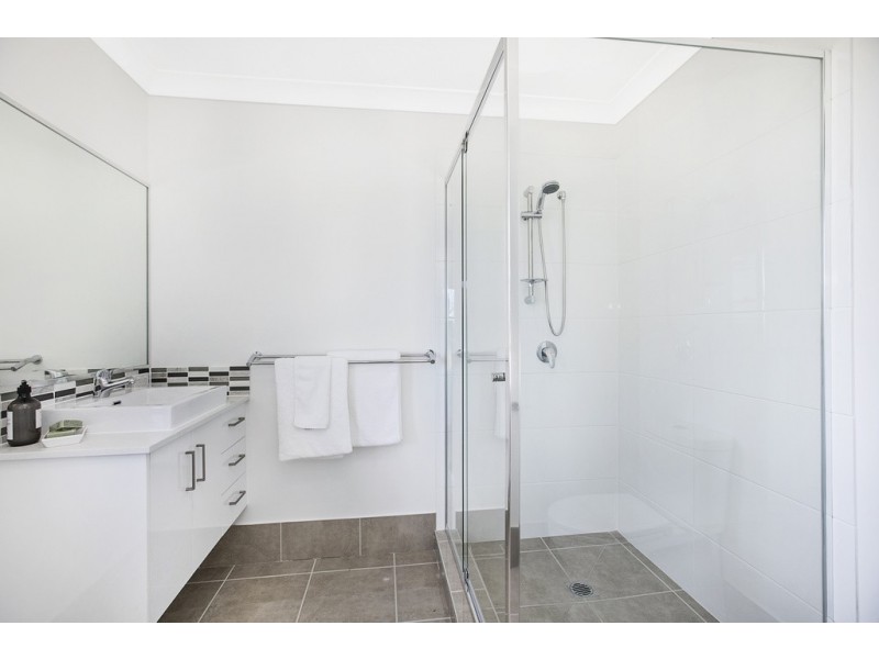 Unit 4/6 Fernbourne Road, Wellington Point QLD 4160