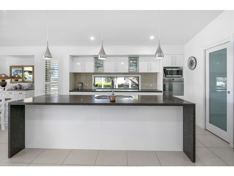 227 Main Road, Wellington Point QLD 4160