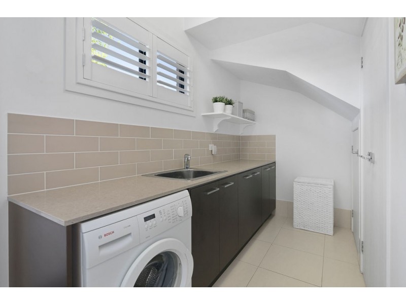 227 Main Road, Wellington Point QLD 4160