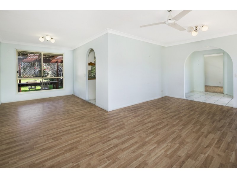 3 Pecan Court, Birkdale QLD 4159