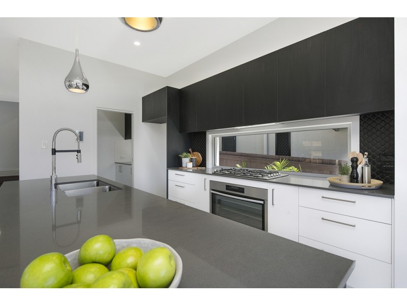 9 Shepherd Street, Wynnum QLD 4178