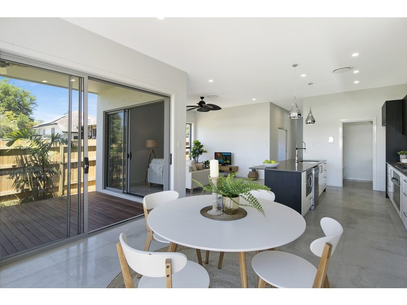 9 Shepherd Street, Wynnum QLD 4178