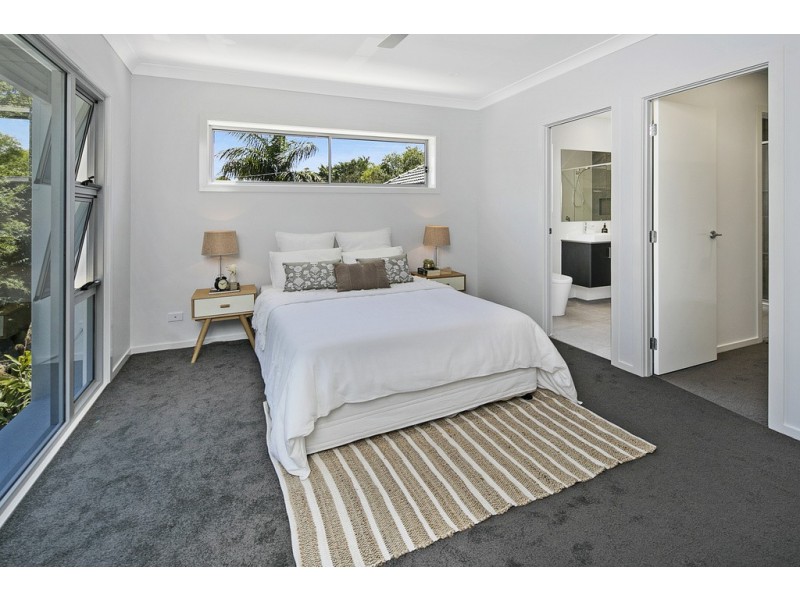 9 Shepherd Street, Wynnum QLD 4178