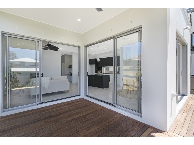 9 Shepherd Street, Wynnum QLD 4178