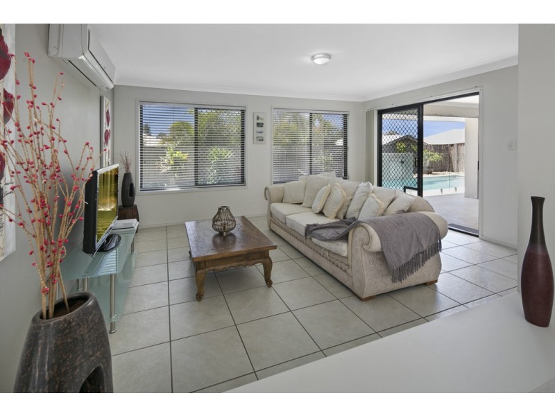 8 Thornlands Road, Thornlands QLD 4164