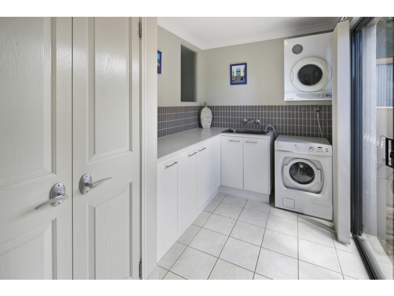 8 Thornlands Road, Thornlands QLD 4164