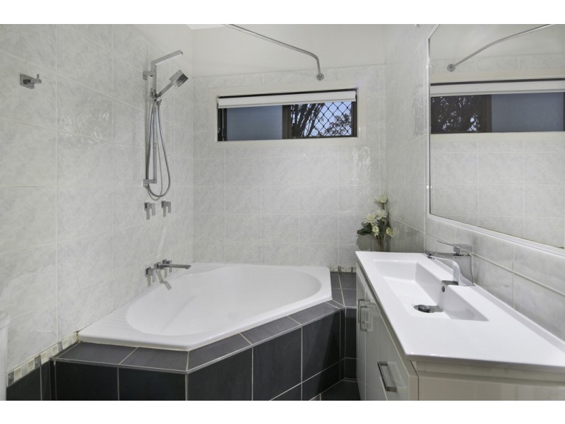 58 Douro Road, Wellington Point QLD 4160