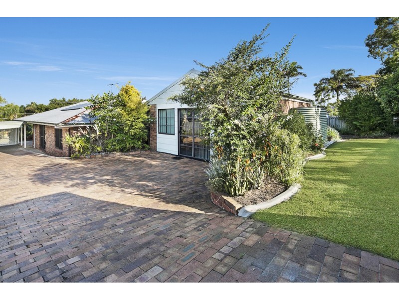 23 Hardwick Street, Wynnum West QLD 4178