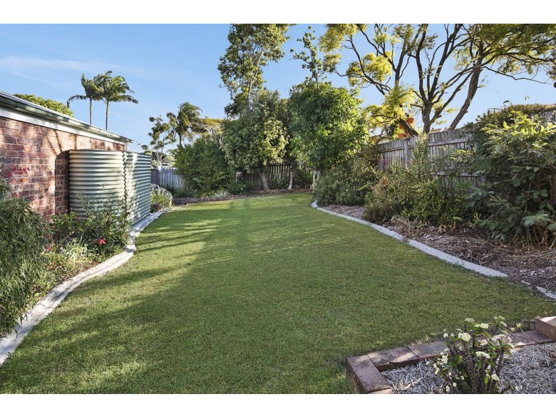 23 Hardwick Street, Wynnum West QLD 4178