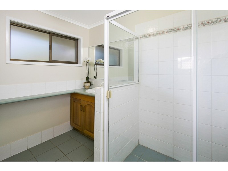 13 Station Street, Wellington Point QLD 4160