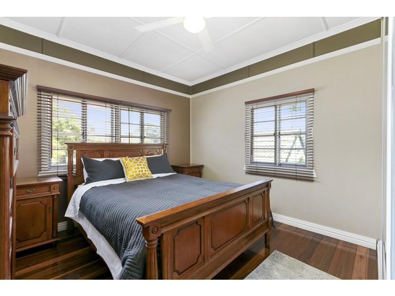 28 Wassell Street, Wynnum QLD 4178