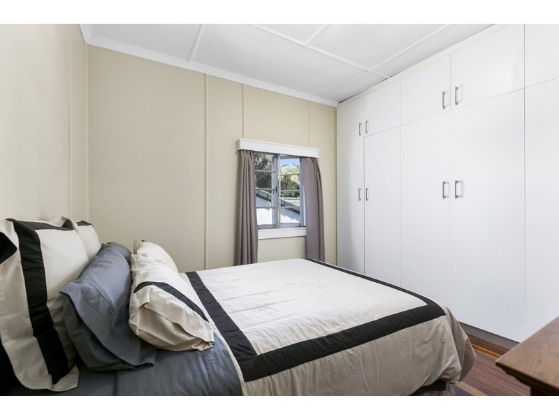 28 Wassell Street, Wynnum QLD 4178