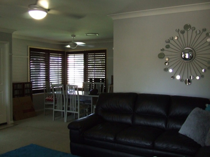 6 Redgrove Avenue, Wellington Point QLD 4160