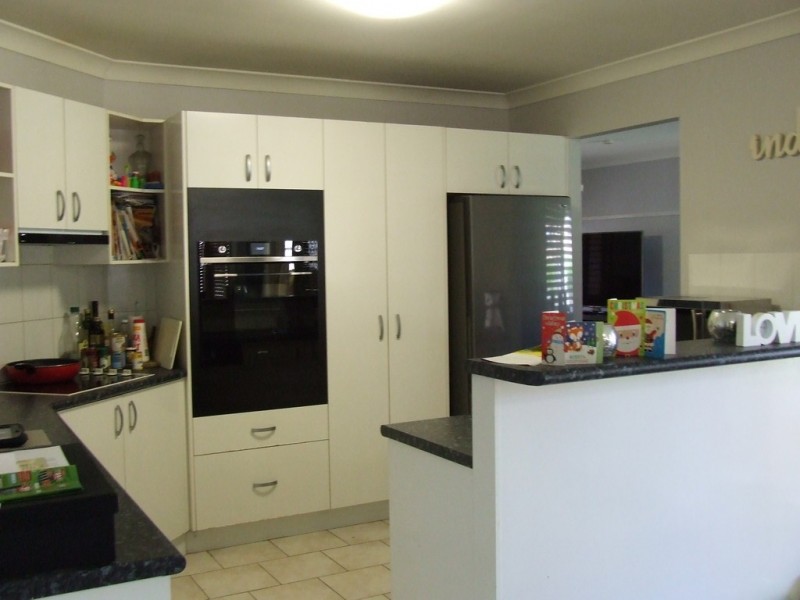 6 Redgrove Avenue, Wellington Point QLD 4160