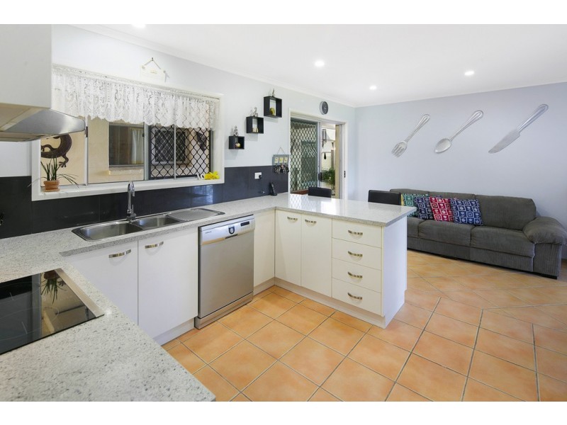 2 Denice Street, Birkdale QLD 4159