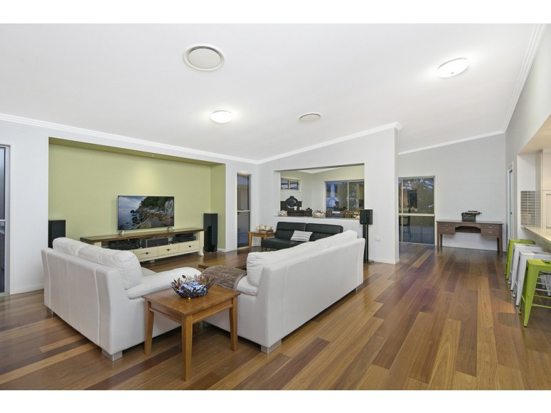 9 Douro Road, Wellington Point QLD 4160