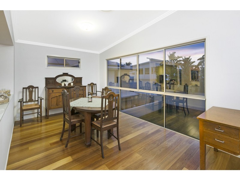 9 Douro Road, Wellington Point QLD 4160