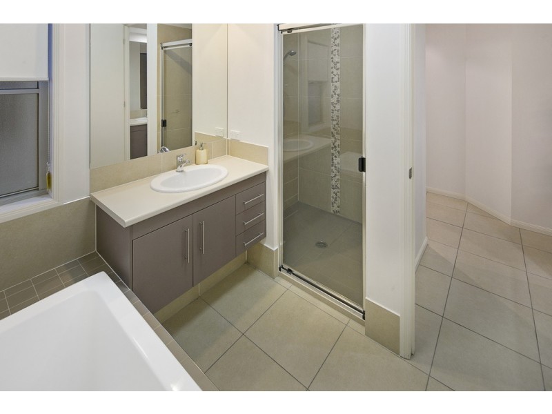 9 Douro Road, Wellington Point QLD 4160