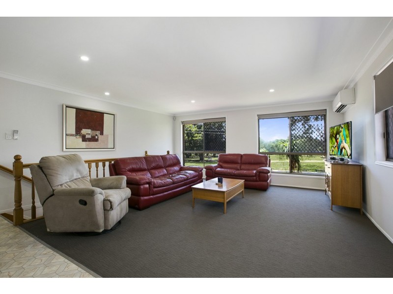 293 Whites Road, Lota QLD 4179