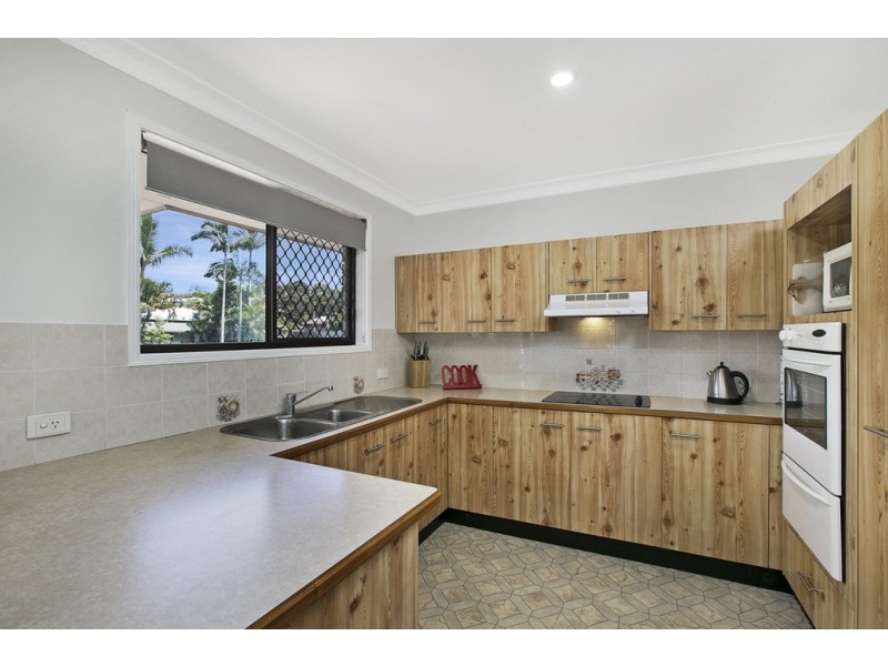 293 Whites Road, Lota QLD 4179