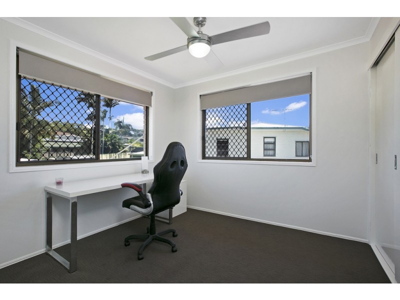 293 Whites Road, Lota QLD 4179