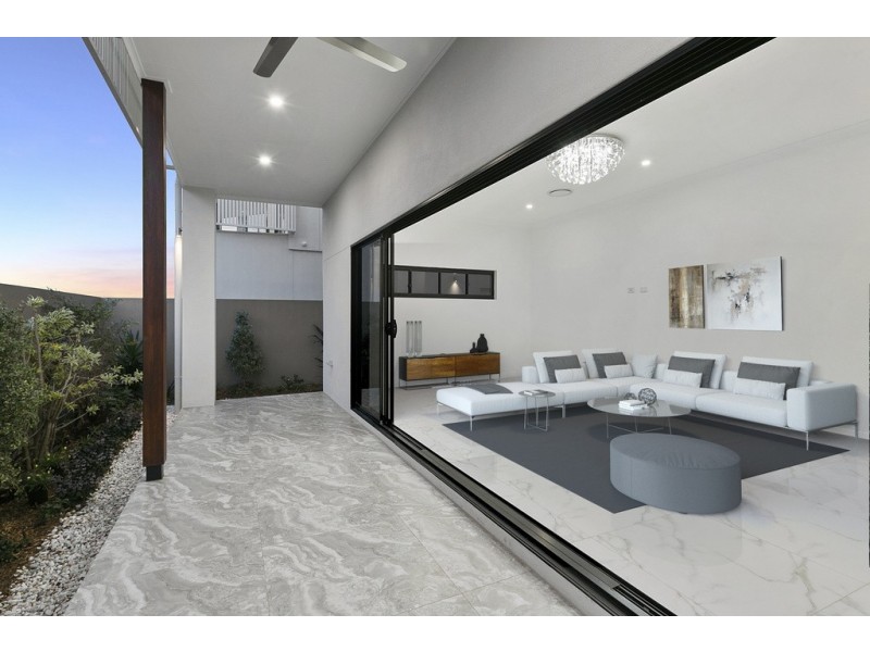 2/285 Main Road, Wellington Point QLD 4160