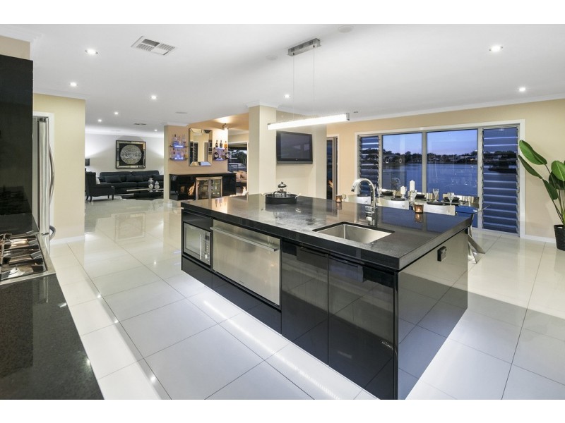 31 Allan Day Drive, Wellington Point QLD 4160