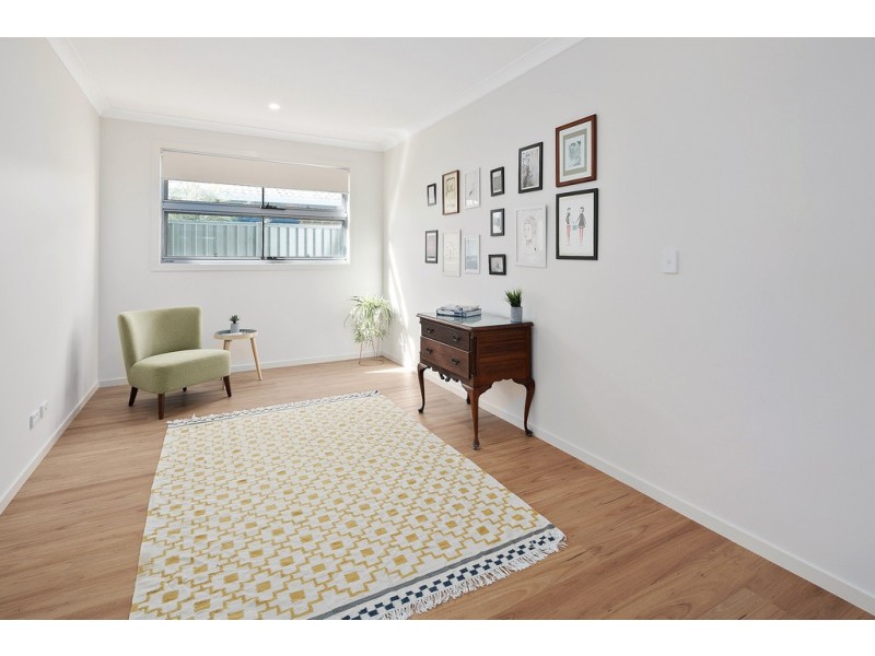 8a Angela Crescent, Cleveland QLD 4163