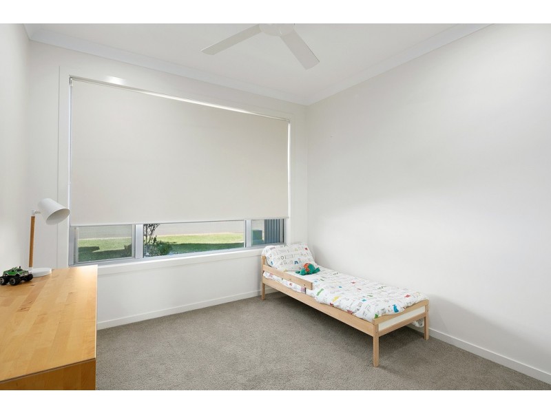 8a Angela Crescent, Cleveland QLD 4163