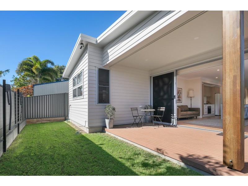 8a Angela Crescent, Cleveland QLD 4163